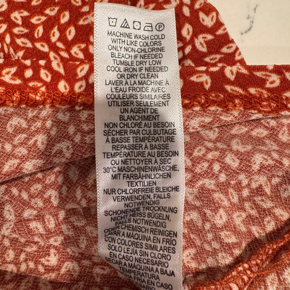 Adrianna Papell Women's Rust Floral Blouse NWOT - Picture 14 of 15